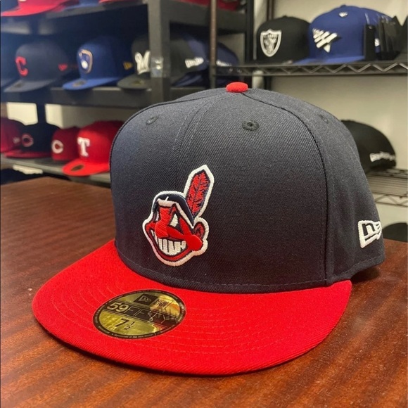 NEW ERA - MLB Baseball Hat - Cleveland Indian 59FIFTY Fitted Cap - Navy/Red - Picture 4 of 6